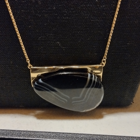 Long large zebra ,and gold ZARA necklace - Picture 12 of 16